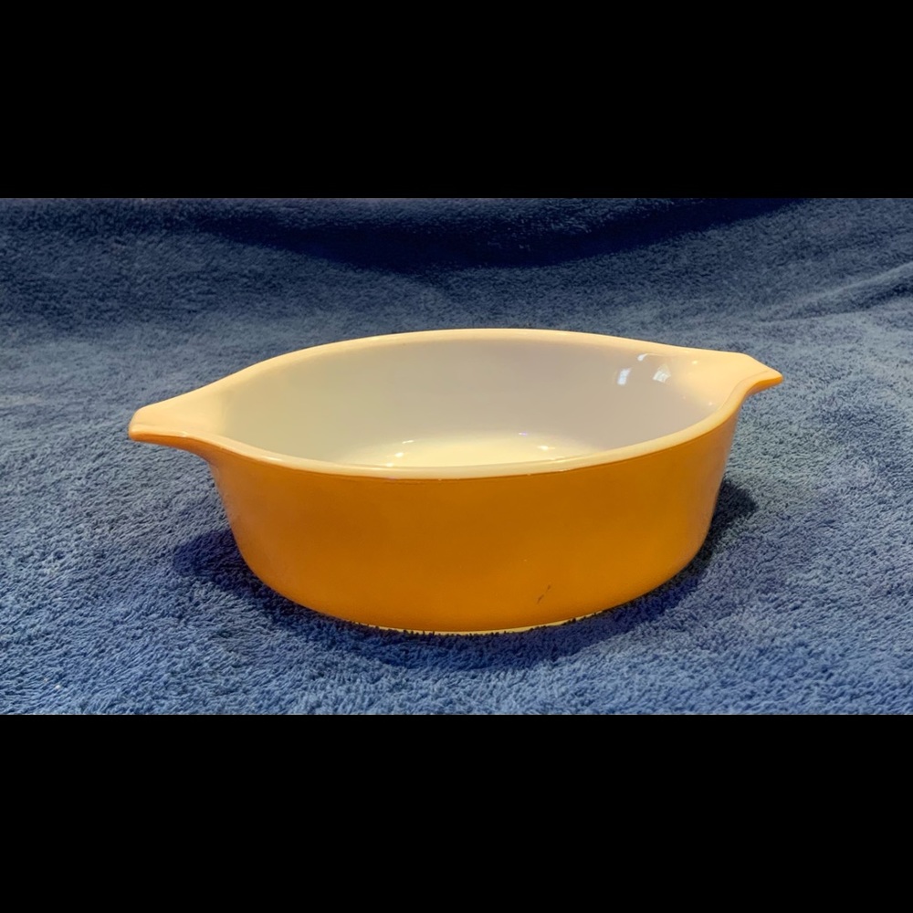 6 1/4 Pyrex sauté dish